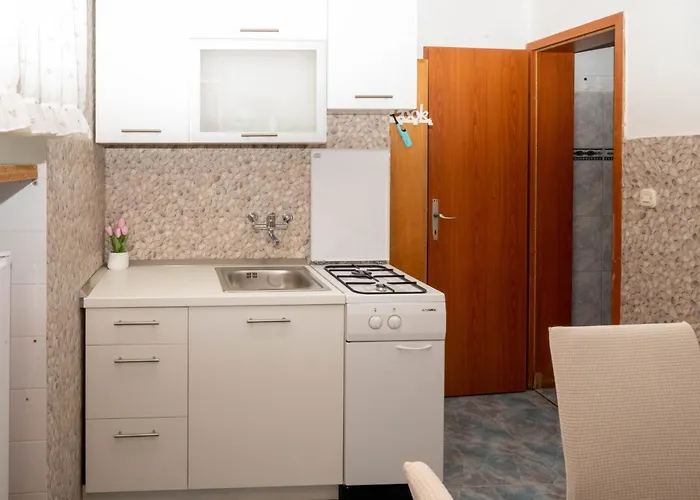 Ivona 게스트하우스