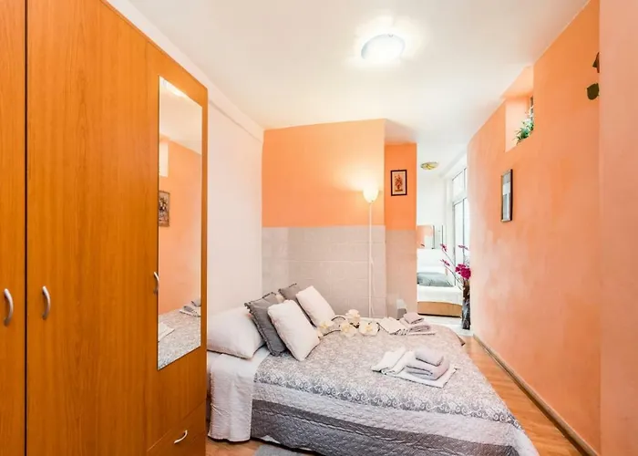 게스트하우스 Ivona 3*