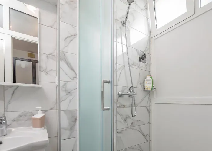 Ivona 게스트하우스