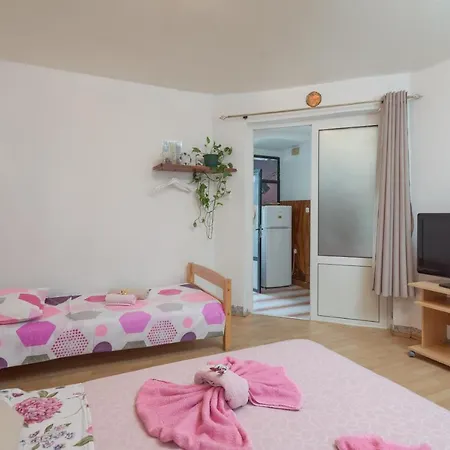 Ivona بيت ضيافة