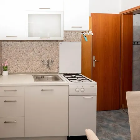 Ivona Guest house