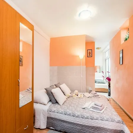 Guest house Ivona 3*