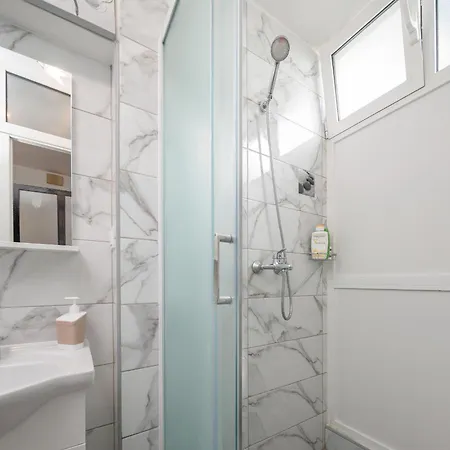 Ivona Guest house